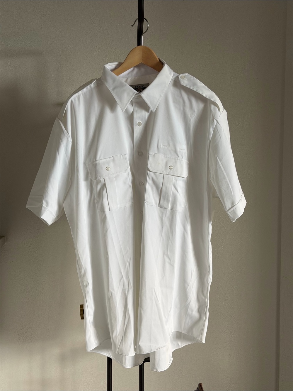 Crew Outfitters Fitted Pilot shirt
